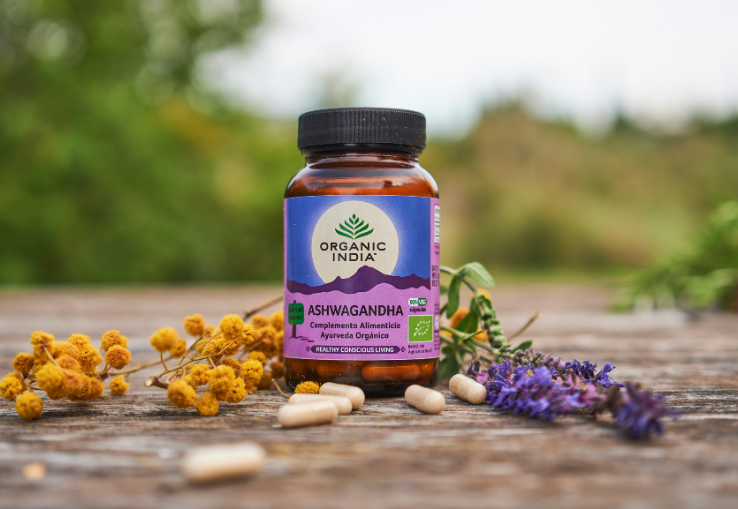 C&aacute;psulas de Ashwagandha Organic India para reducir el estr&eacute;s y aumentar la energ&iacute;a